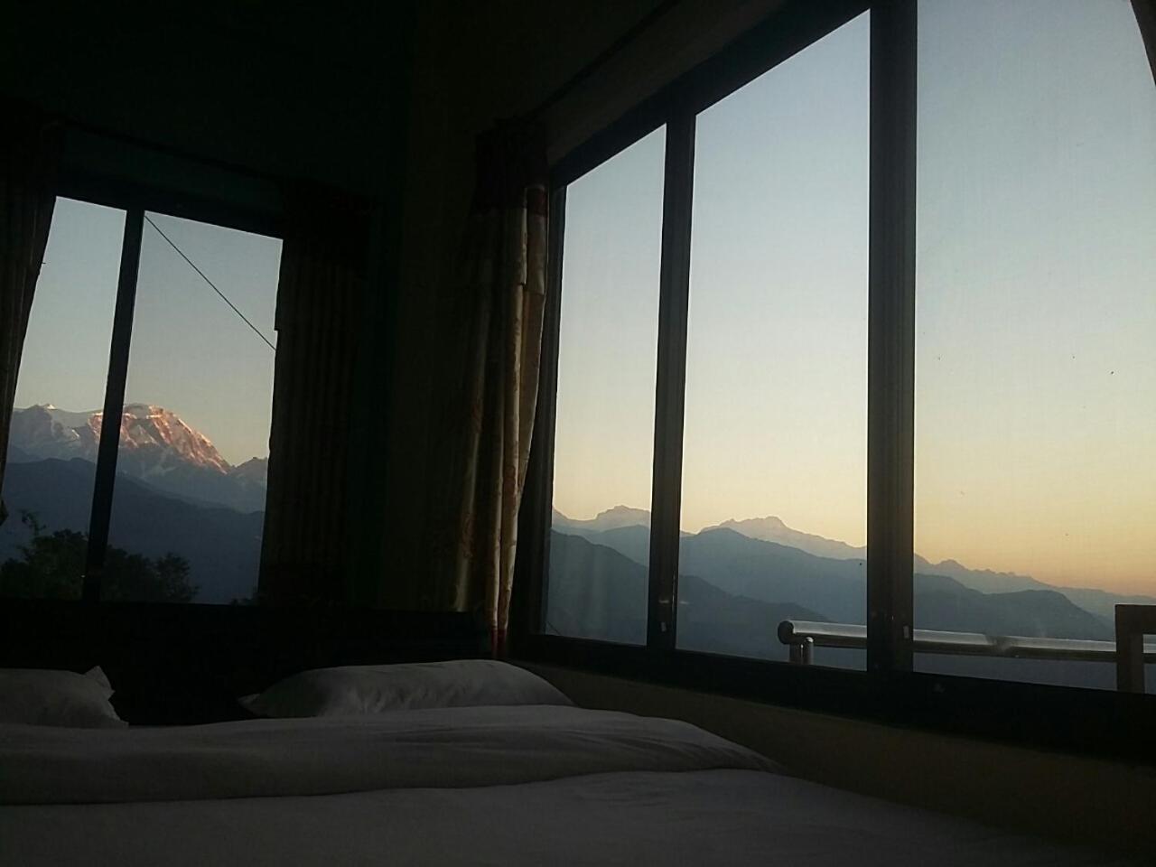 Himalayan Crown Lodge Pokhara Zewnętrze zdjęcie