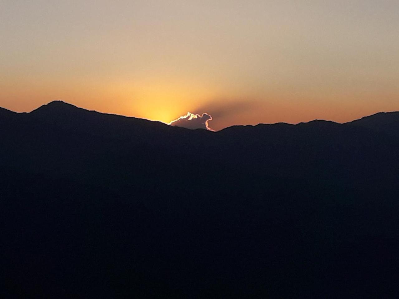 Himalayan Crown Lodge Pokhara Zewnętrze zdjęcie